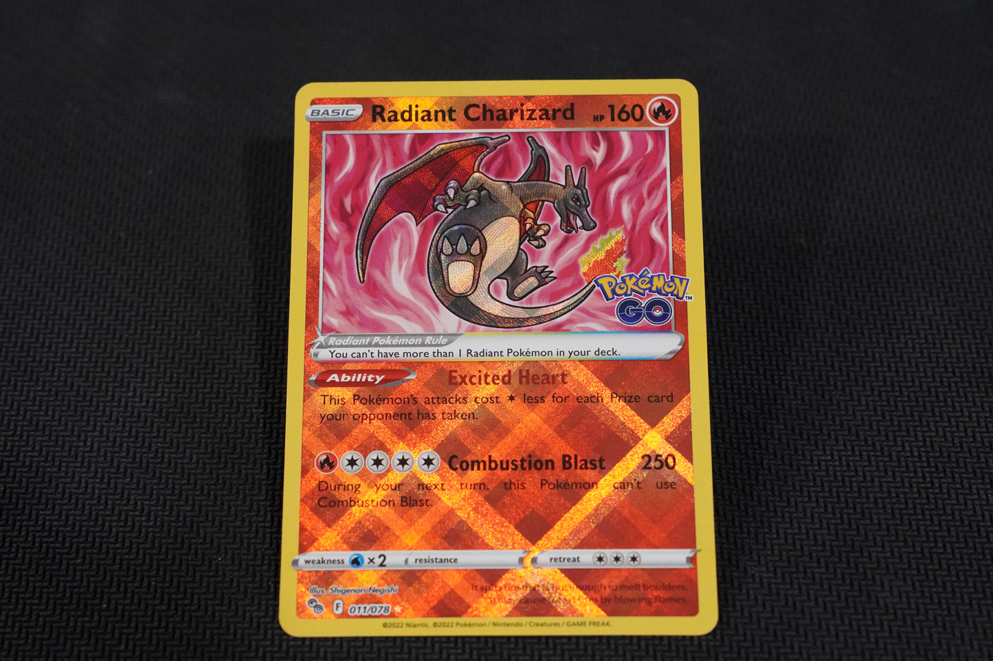 Radiant Charizard 011/078 Pokemon Go Reverse Holo TCG Pokemon Card - Near Mint