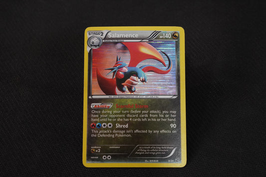 Salamence 8/20 Dragon Vault Holo TCG Pokémon Card - Lightly Played