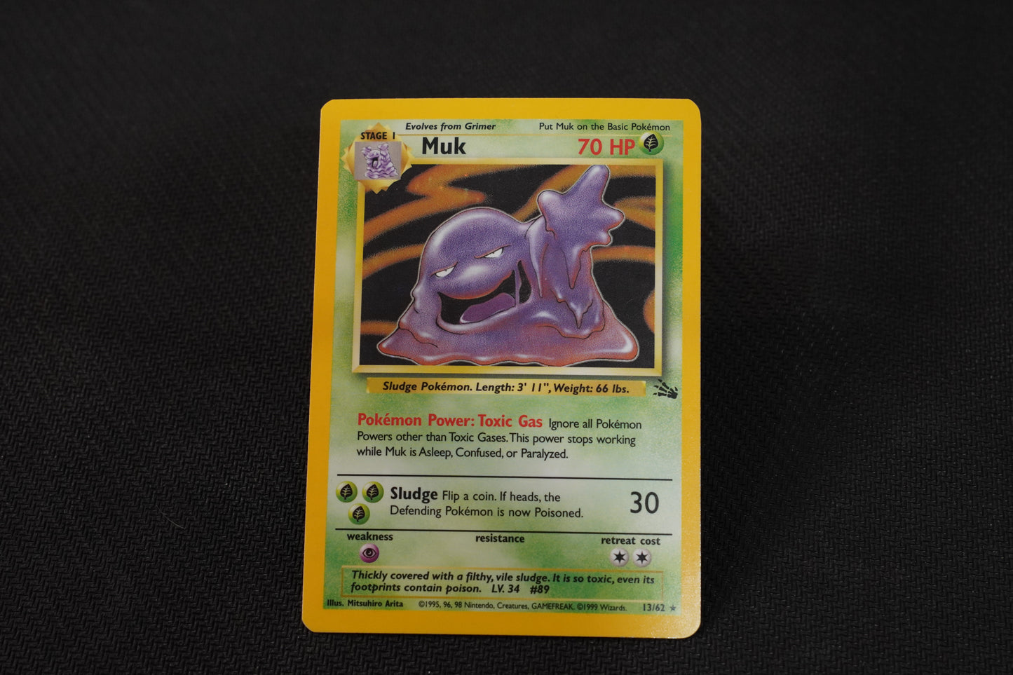 Muk 13/62 Fossil Unlimited Holo TCG Pokémon Card - Very Clean Lightly Played