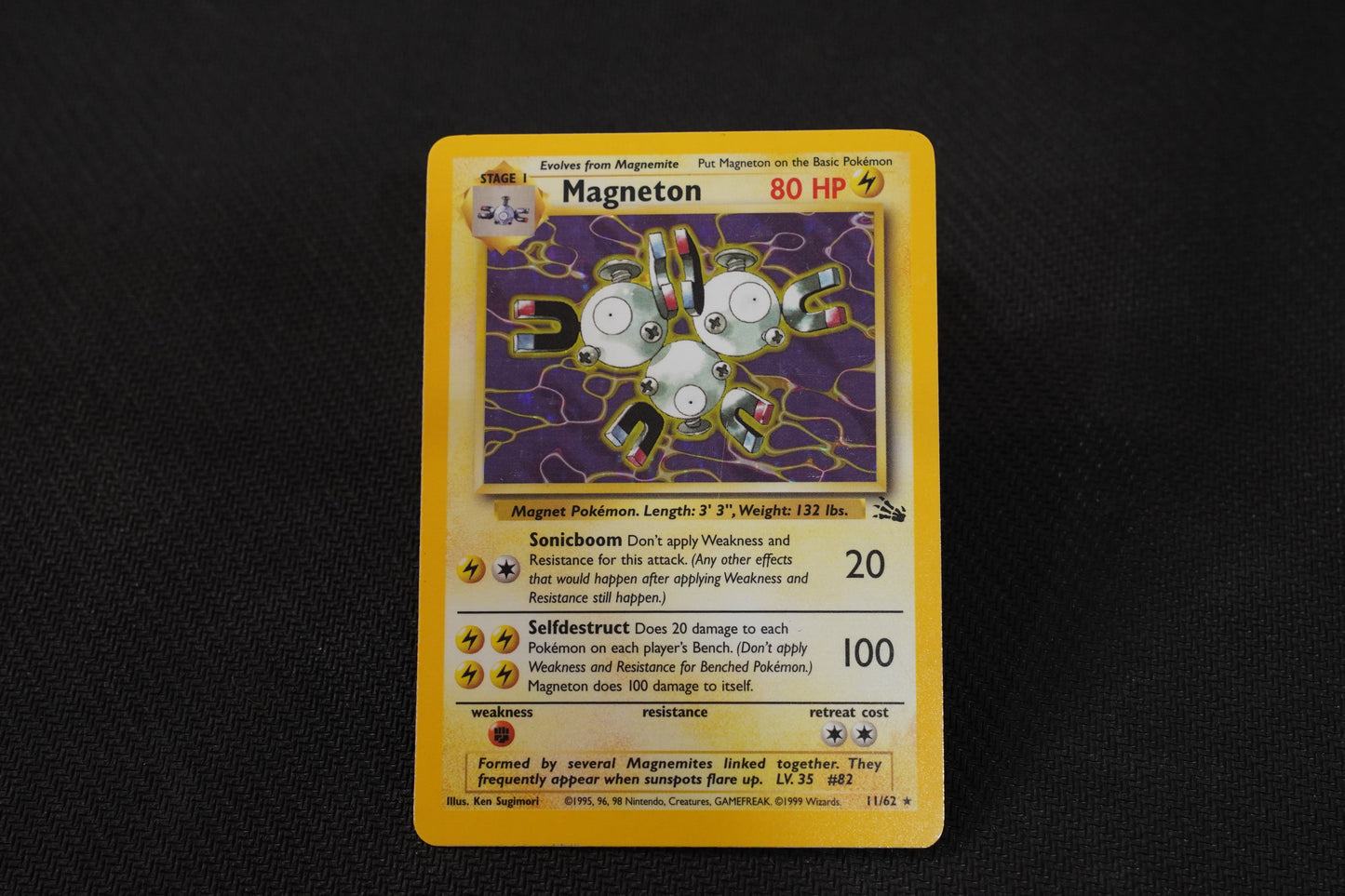 Magneton 11/62 Fossil Unlimited Holo TCG Pokémon Card - Lightly Played