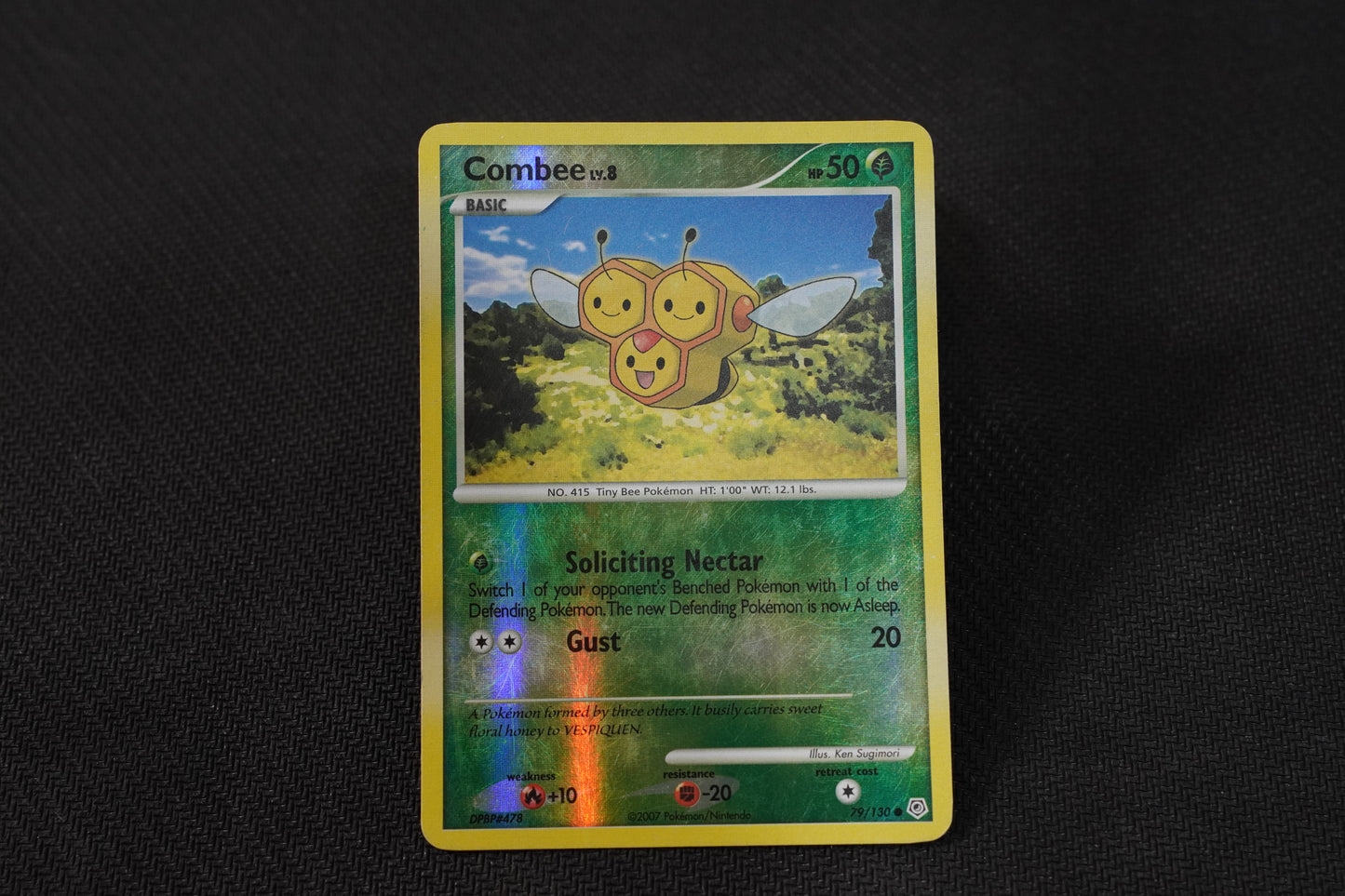 Combee LV.8 79/130 Diamond & Pearl Reverse Holo TCG Pokémon Card - Lightly Played