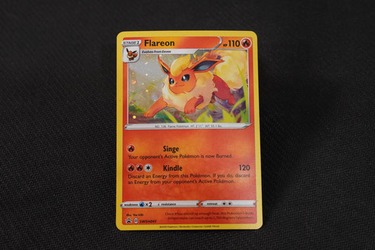 Flareon SWSH041 Promo Holo TCG Pokémon Card - Near Mint